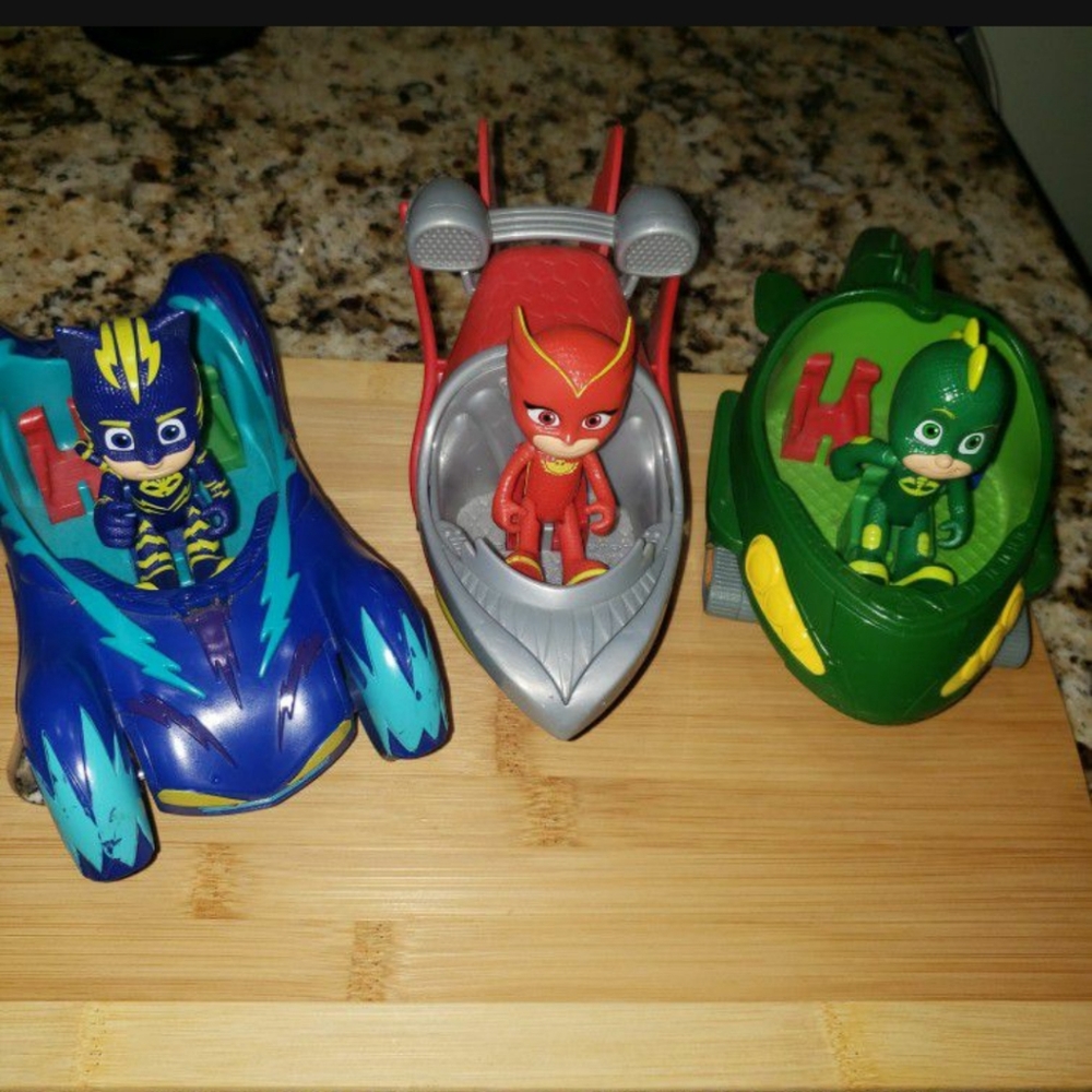PJ Masks action figures all 3 with automobiles